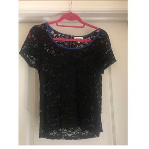 Monteau Women’s black lace top